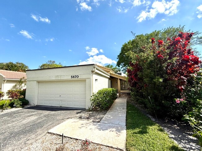 Building Photo - 5670 Piping Rock Dr