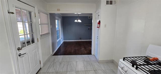 Building Photo - 3603 Fontana Dr