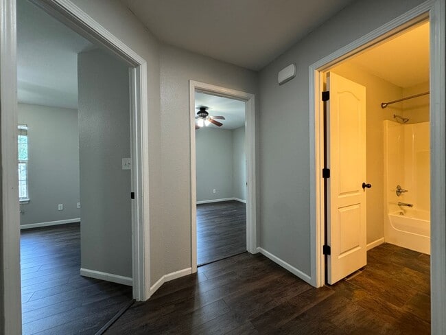 Building Photo - Well Maintained 4 Bedroom with a Privacy F...
