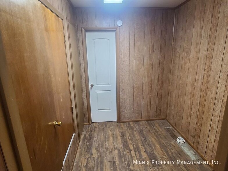 Building Photo - 3606 Tanner Dr