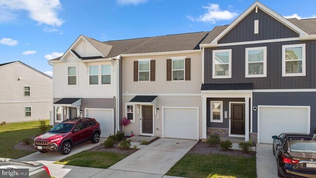Building Photo - 2618 Grey Wolf Ln