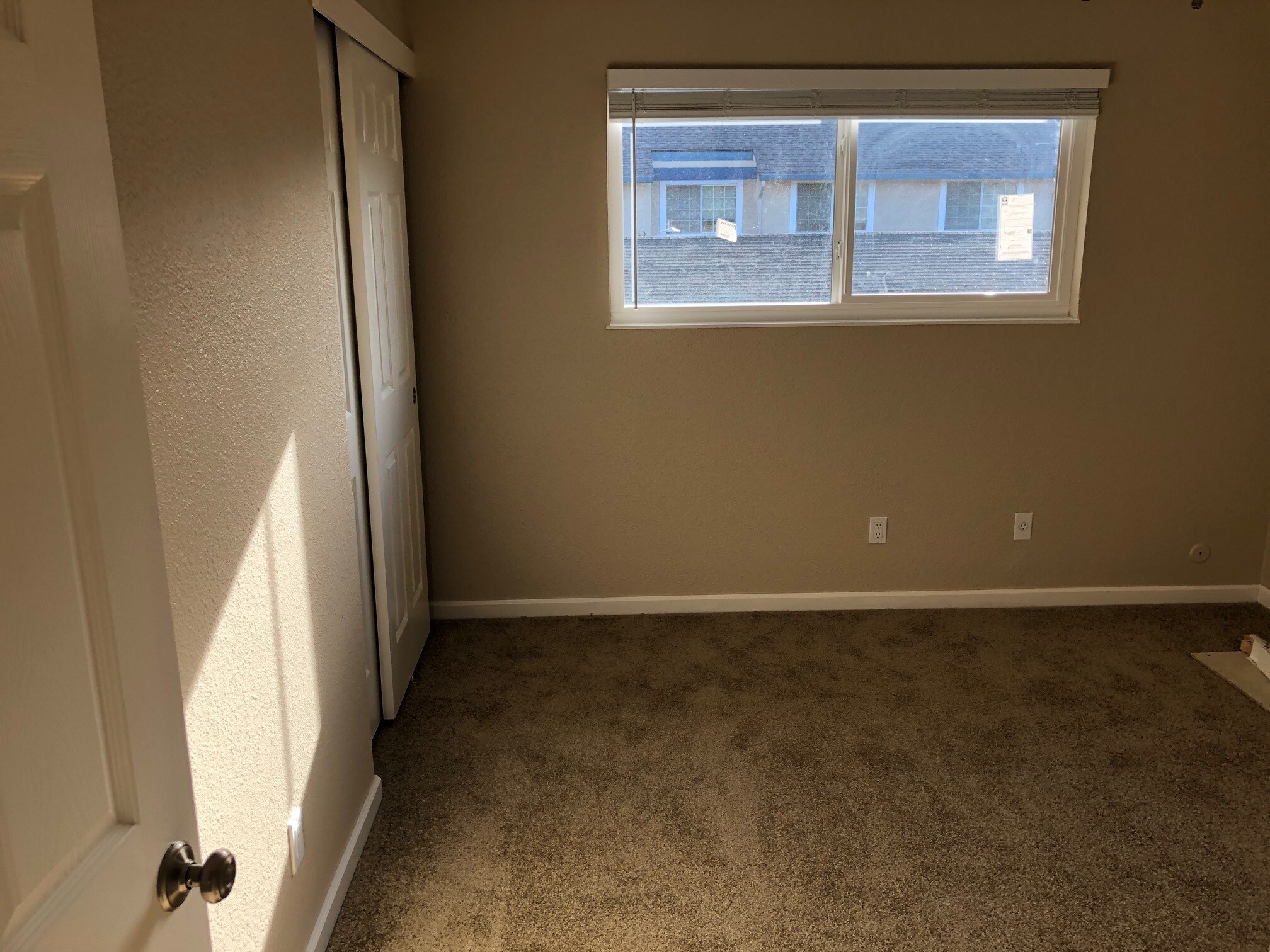 Building Photo - 366 Rose Ave