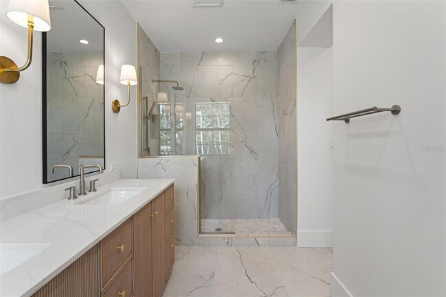 Building Photo - 804 Idlewood Dr