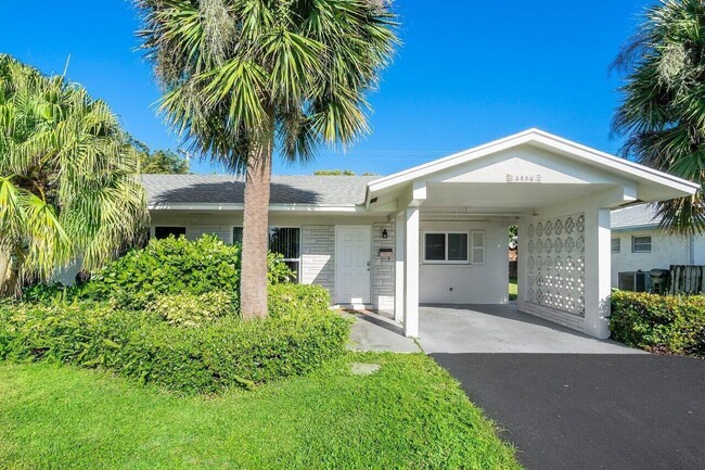 Building Photo - 2856 NE 5th Ave