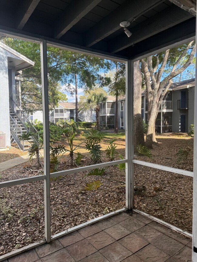 Building Photo - 3827 Bay Club Cir