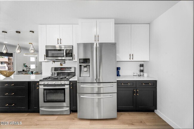 Building Photo - 14635 N 37th Pl