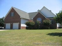 Building Photo - 290 Robeson St