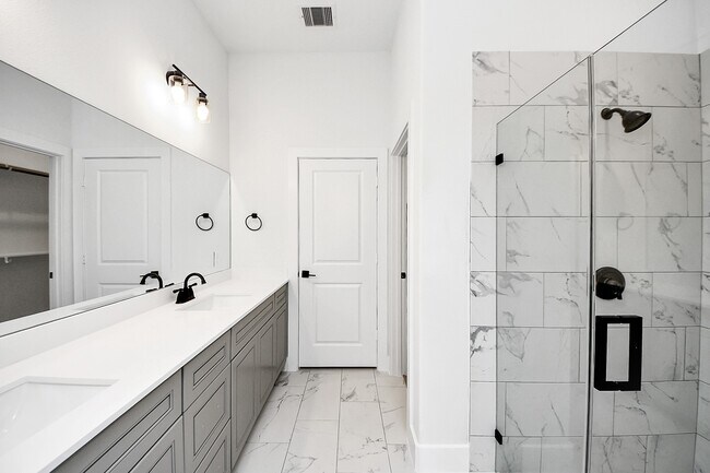 Building Photo - 4338 Avron Dr