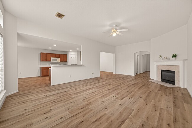 Building Photo - 14819 Appaloosa Ave