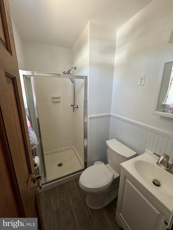 Building Photo - 172 Chapel Dr