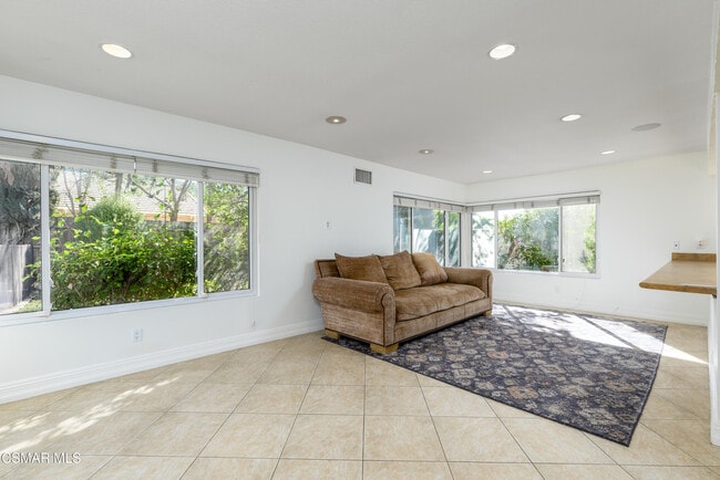 Building Photo - 2872 E Panamint Ct