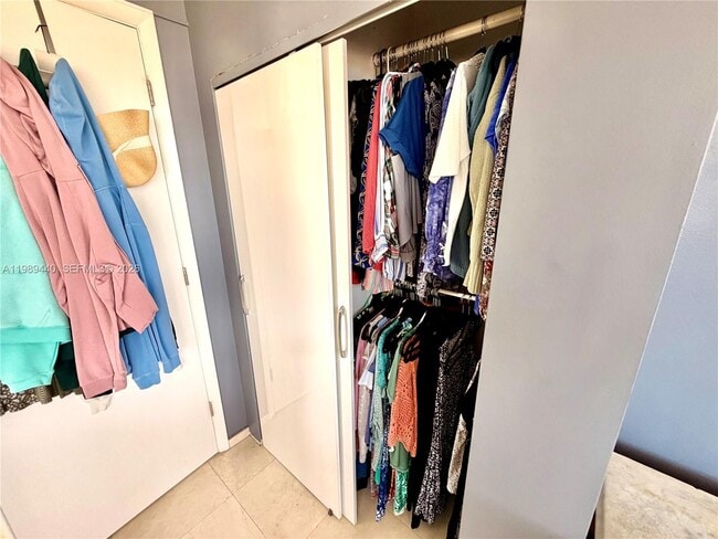 Building Photo - 2150 Sans Souci Blvd