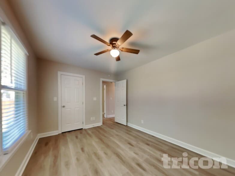 Building Photo - 237 Wexford Dr