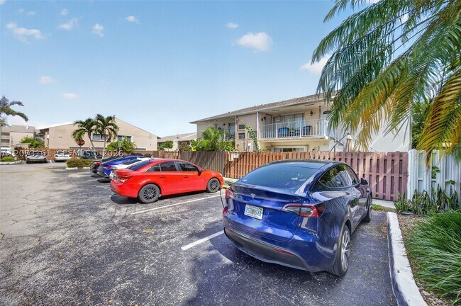 Building Photo - 8490 SW 154th Cir Ct