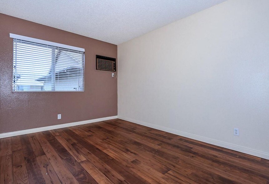 Building Photo - Greenfield Estates - El Cajon Apartments