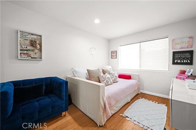 Building Photo - 2450 E Del Mar Blvd