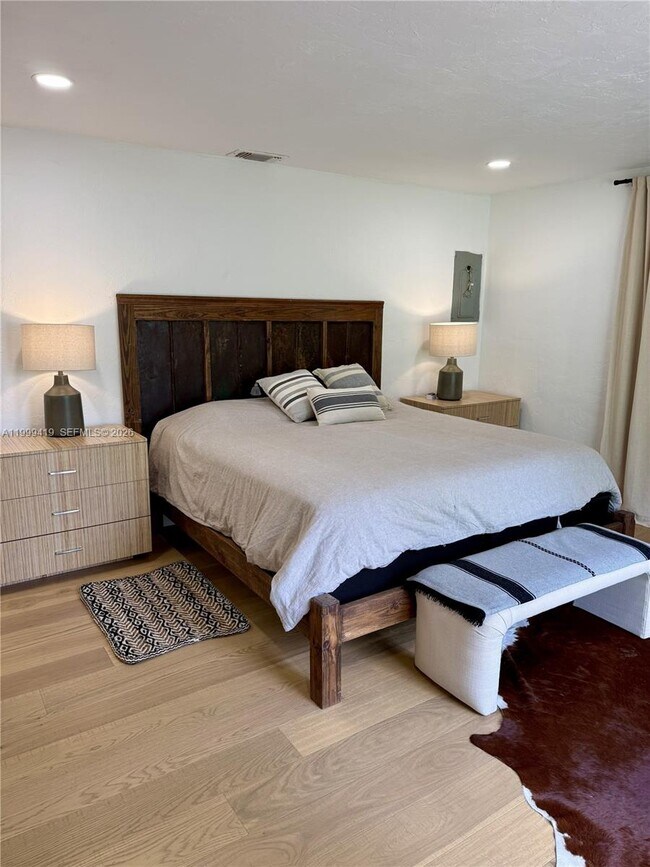 Building Photo - 625 Whippoorwill Terrace