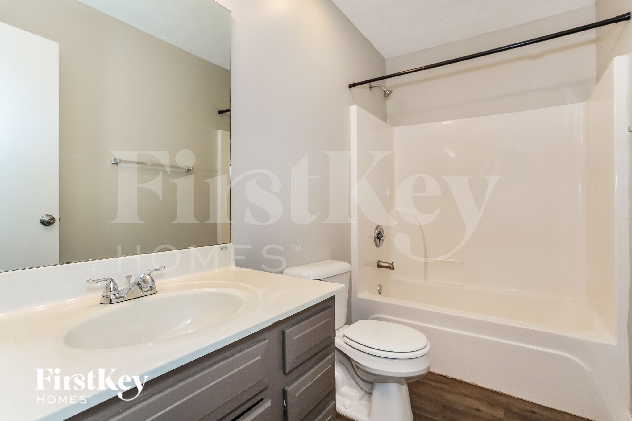 Building Photo - 5712 Clemens Dr