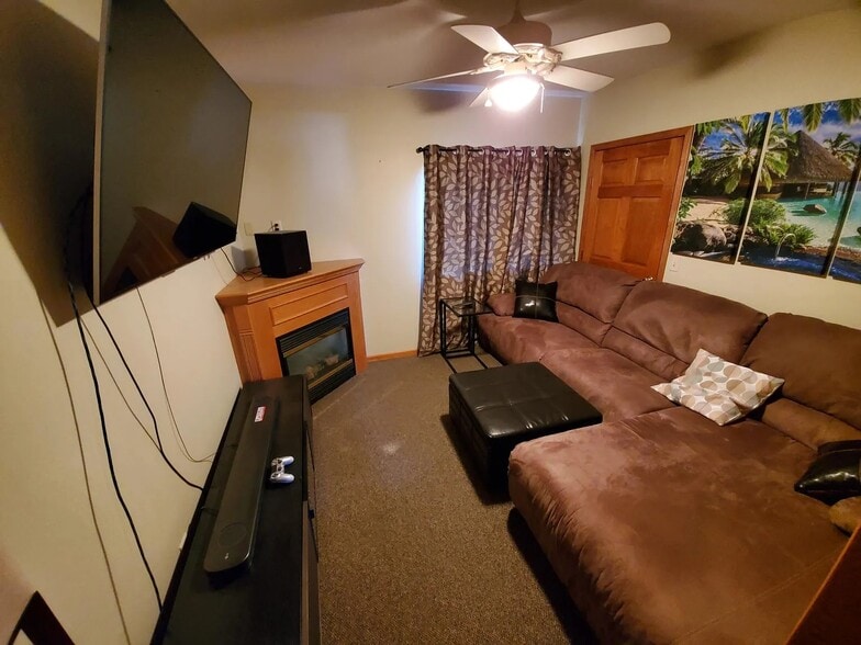 Building Photo - 515 2nd St N