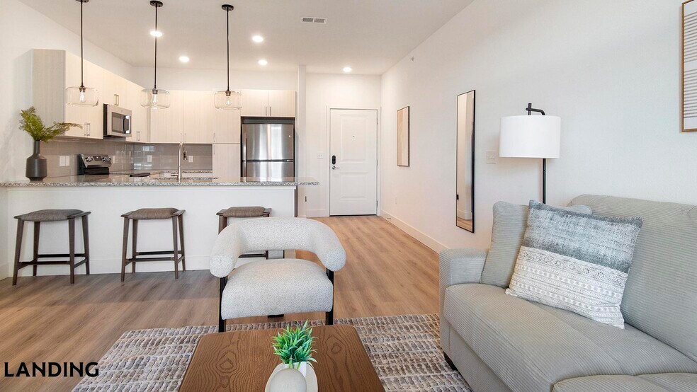 Building Photo - 10670 Jake Jabs Blvd