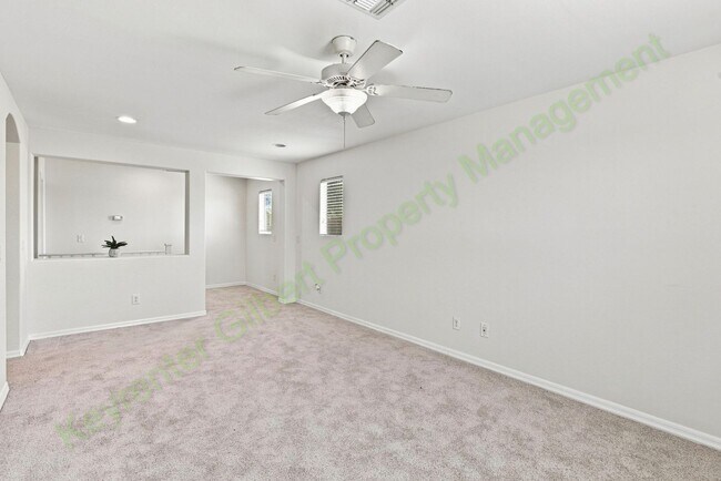 Building Photo - 1546 W Alder Rd