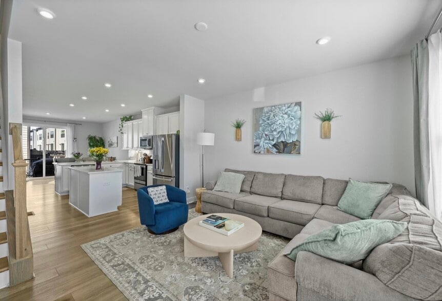 Building Photo - 4732 Chastain Ave