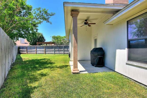 Building Photo - 2542 Windrose Dr