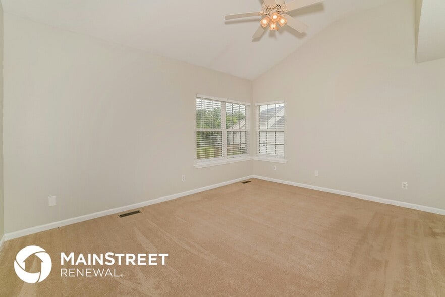 Building Photo - 7736 Gilmore Ln