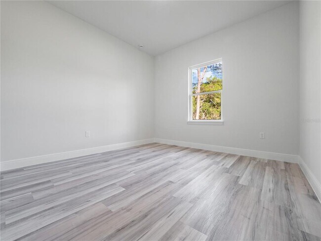 Building Photo - 560 Marion Oaks Golf Way