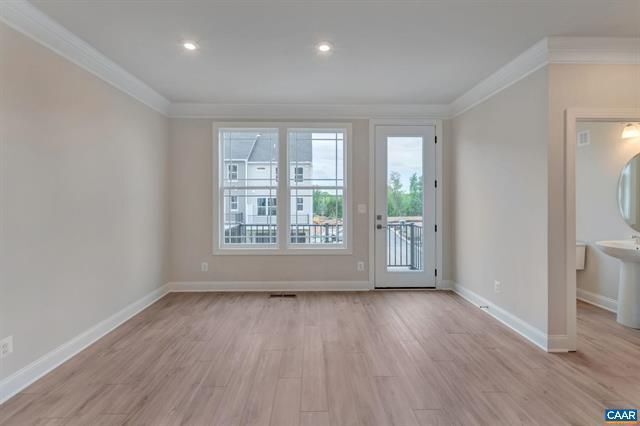 Building Photo - 3189 Acadia Dr