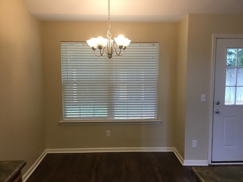 Building Photo - 134 Aquinnah Dr