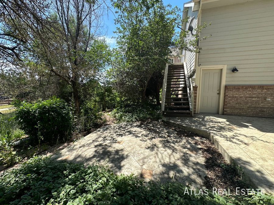 Building Photo - 14078 Blue River Trail