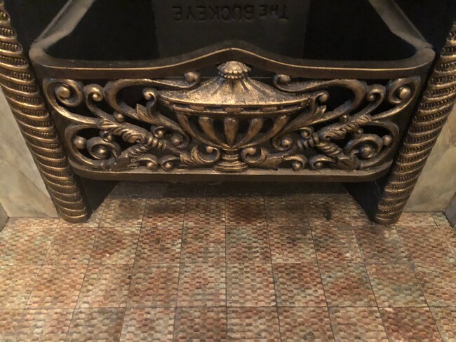 Building Photo - 228 Allen St