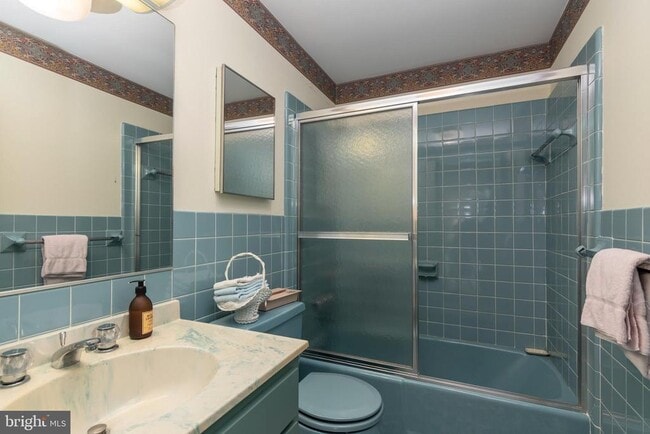 Building Photo - 9338 Bantry Rd