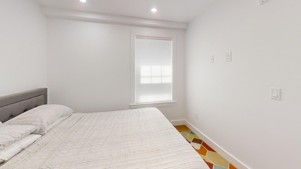 Building Photo - 36 Shepard St