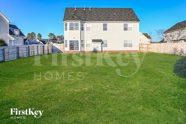 Building Photo - 2837 Quarry View Dr