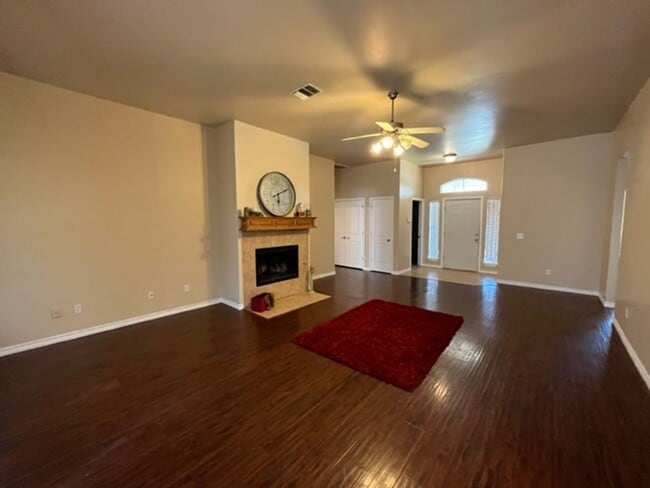 Building Photo - 9909 SW 25th St