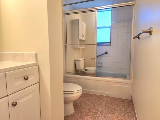 Building Photo - 3661 Via Poinciana