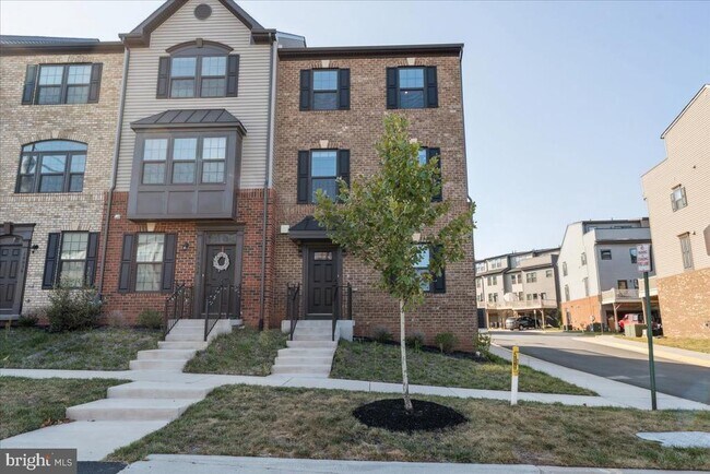 Building Photo - 14032 Sunrise Valley Dr