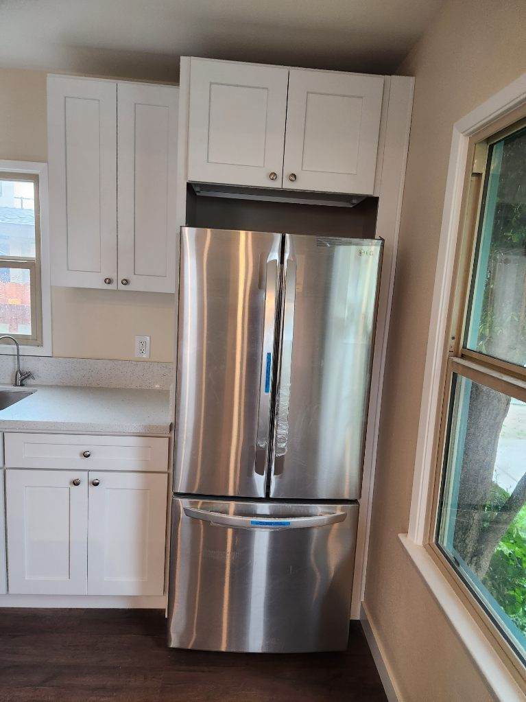 Building Photo - 914 N Olive St