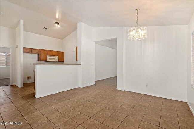 Building Photo - 15848 W Woodlands Ave