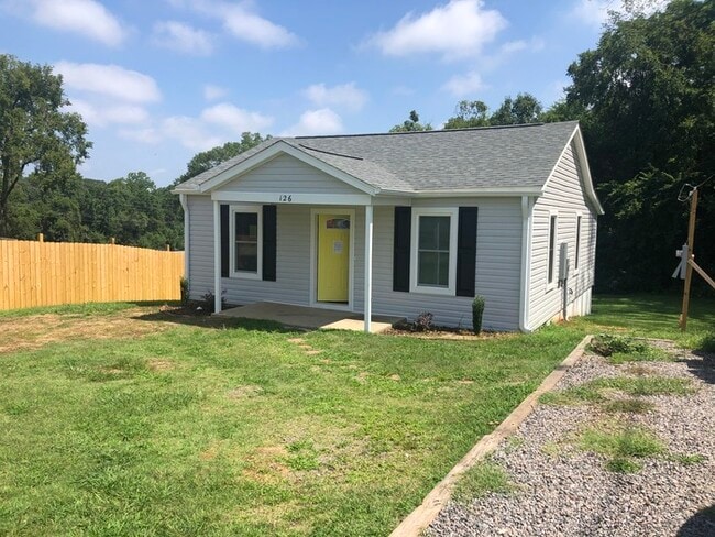 Primary Photo - 126 Eden St NW