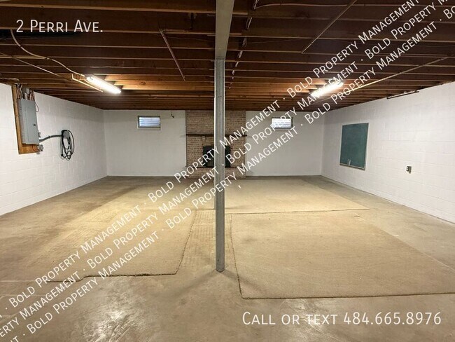 Building Photo - 2 Perri Ave