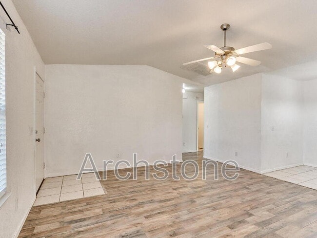 Building Photo - 5508 Del Creek Rd