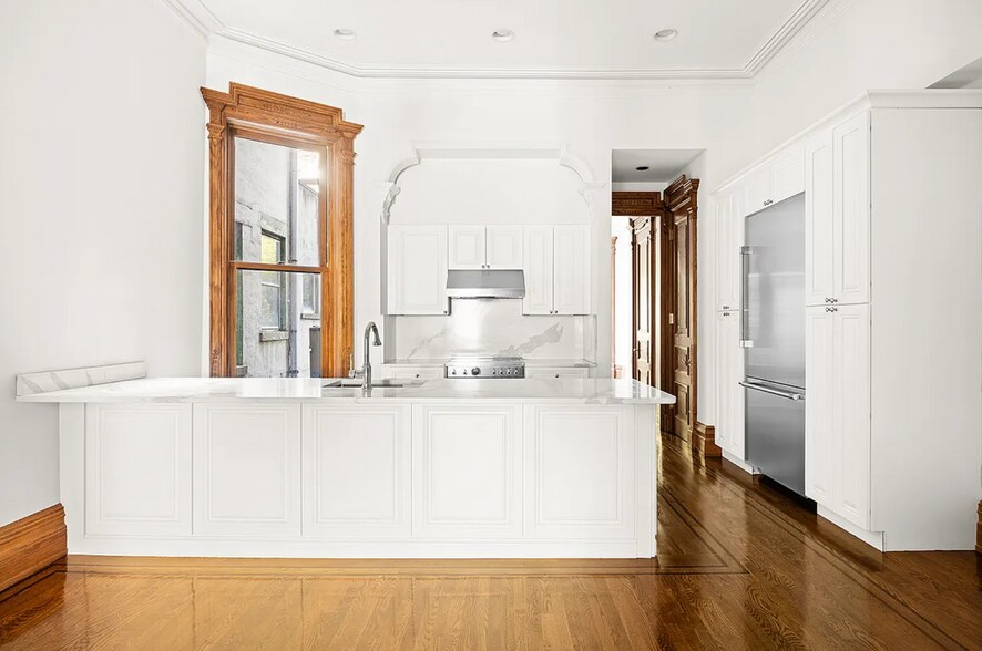 Building Photo - 323 Washington Ave