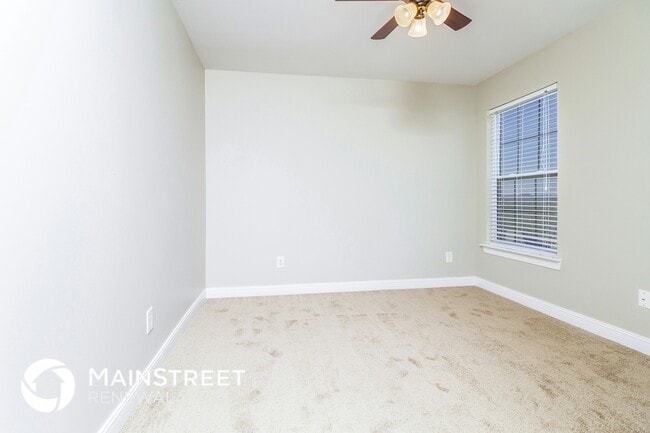 Building Photo - 6960 Scarlet Ridge Dr