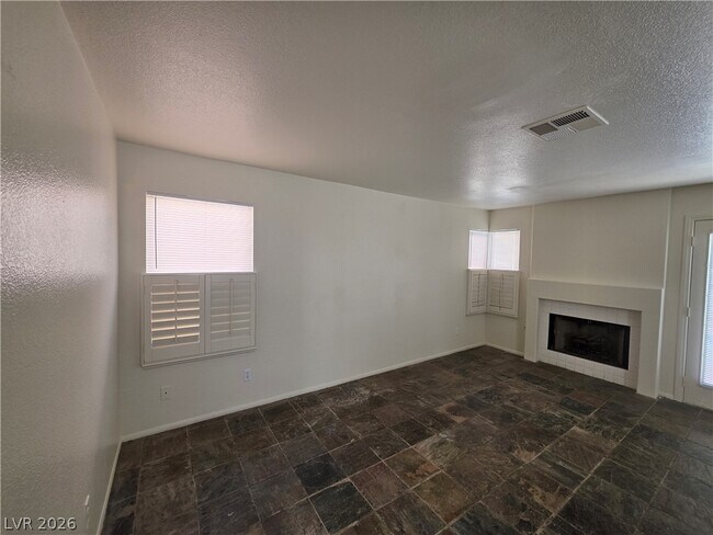 Building Photo - 8008 Dover Shores Ave