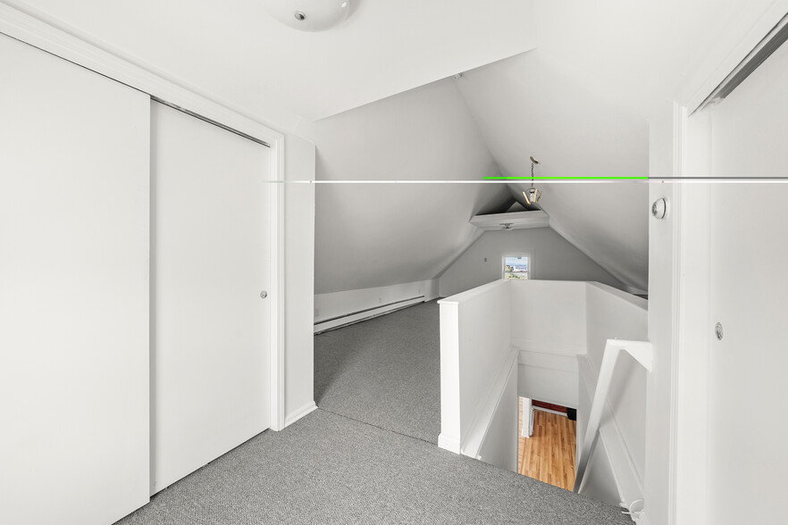 Building Photo - 539 Bergen Blvd