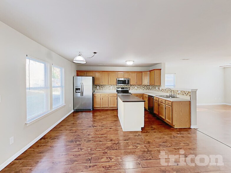 Building Photo - 501 Sawtooth Oak Drive