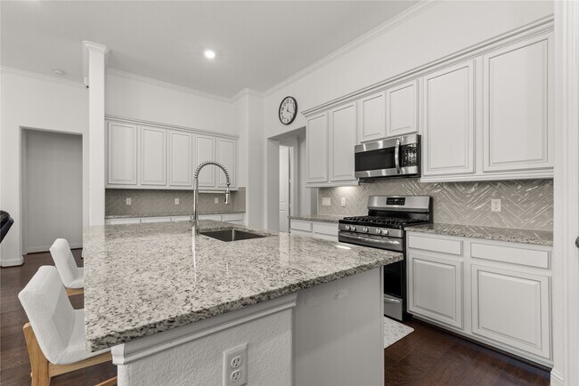 Building Photo - 28230 Emerald Bnd